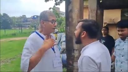CPM candidate Tanmoy Bhattacharya and TMC councilor clash in Baranagar watch video bsm