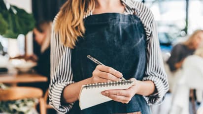 waitress / Representative image