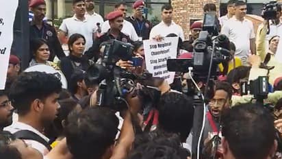 Students Protest Against Devendra Fadnavis in JNU