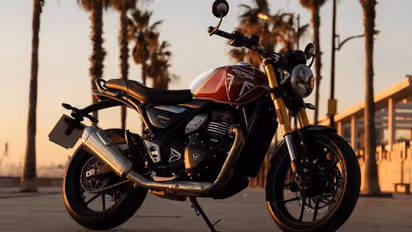 Triumph Thruxton 400