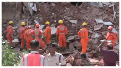 delhi building collapse