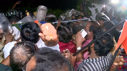 rahul mamkootathil mla office march bjp