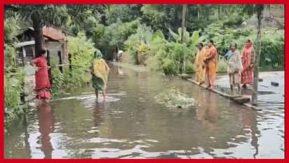 Locals facing waterlogging problems in Shantipur, Nadia