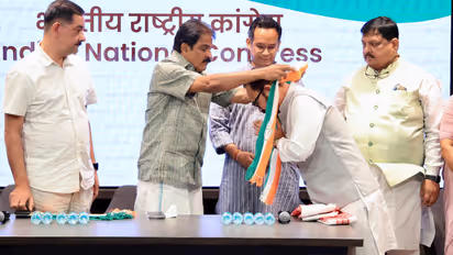 3 MLA join congress in assam