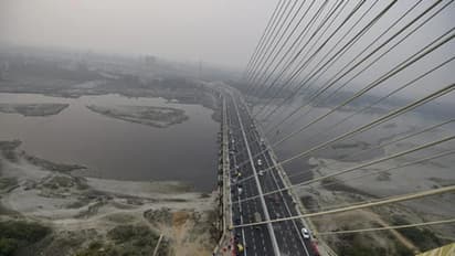 delhi signature bridge