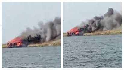 house boat fire 