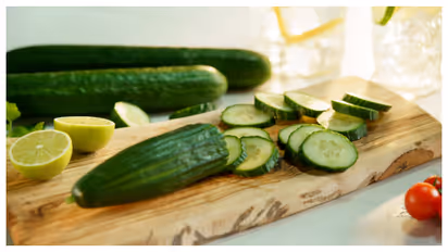 cucumber-cutting