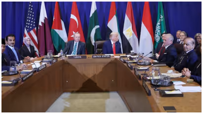 trump with pak officials