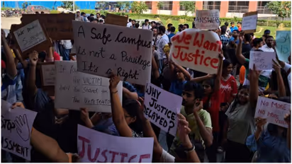 delhi south asian university rape