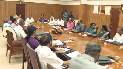 Cabinet meetin kerala today