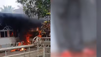 വീടിന് തീയിട്ടു