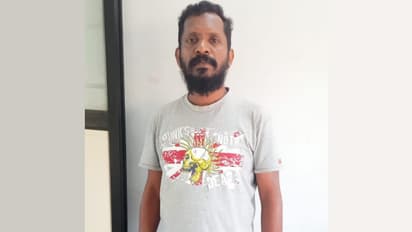  mimicry teacher abuses minor girl