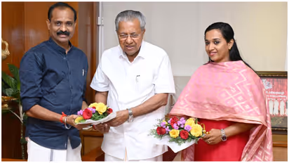 pinarayi vijayan v v rajesh