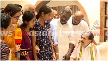 nenmara sudhakaran daughters