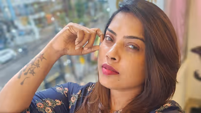i am alone now diya sana about her current mental condition