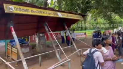 waiting shed collapse in varkala