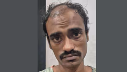 mobile phone theft in Vazhikkadavu