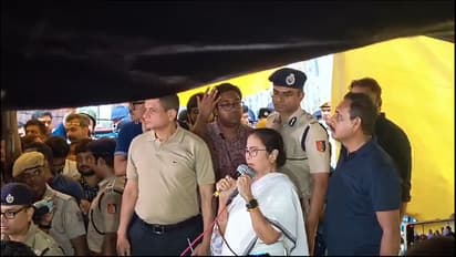 Mamata Banerjee announced dissolution of Government Hospital Patient Welfare Association at Dharana Mancha of Junior Doctors bsm