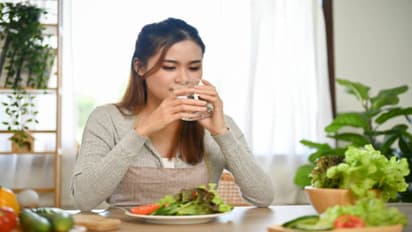 know the facts about water affects digestion