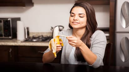 should you eat bananas at night