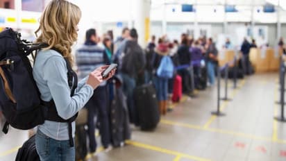 4 Easy ways to avoid check in lines at airport 