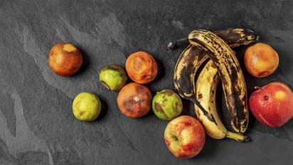 How-To-Remove-Black-Insects-From-Fruits-And-Vegetables