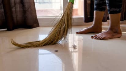 Vastu tips for broom