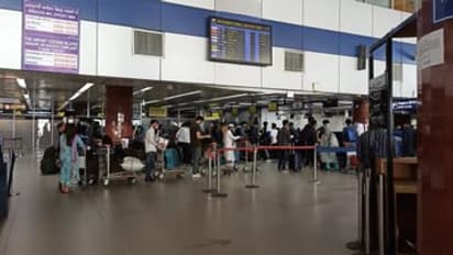 Indian Students return from Bangladesh