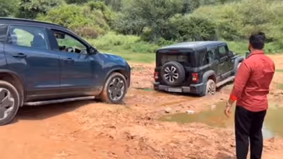 Tata Harrier EV vs Mahindra Thar
