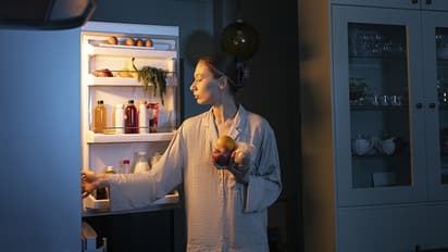 Five things you should never keep in the refrigerator