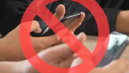 Israeli students prohibited from using mobile phones in primary schools