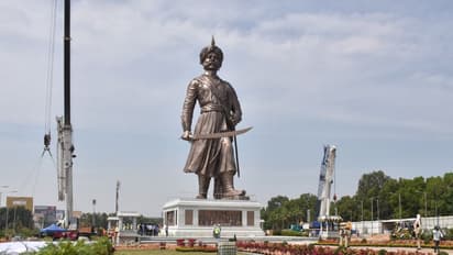 kempegowda statue