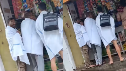 3 Men Wearing Railway Bedsheets In Market Go Viral