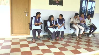 Siddeshwara Paramedical College