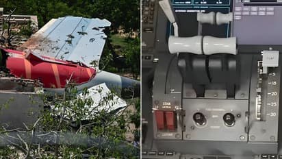 US FAA and Boeing say fuel switch locks safe