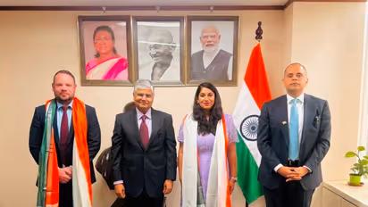 Hindi in Chinese Schools