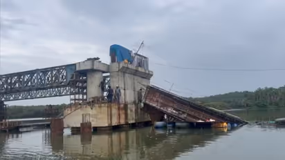 bridge collapse in koyilandy kozhikode