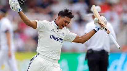 yashasvi jaiswal century celebration