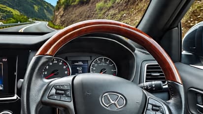 How Cruise Control makes driving easier and saves fuel?