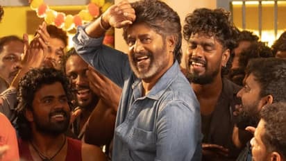 rajinikanth coolie vs hrithik roshan war 2 box office day 10 collection