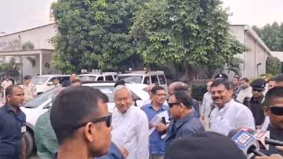 cm nitish kumar at jdu office