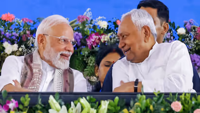 bihar election result 2025 nda crosses 200 nitish kumar big lead