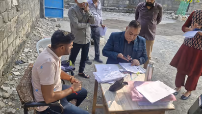  west bengal election commission 14 lakh sir forms not collected 