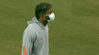 hardik pandya in mask lucknow