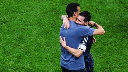 Who is Argentina Head Coach Lionel Scaloni