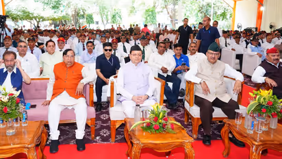 CM Dhami Joins Ex-Servicemen to Hear PM Modi’s 136th ‘Mann Ki Baat’ Episode