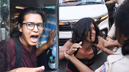 Neha Bora detain pic