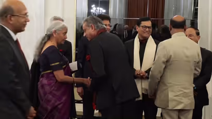 Shashi Tharoor attended banquet hosted