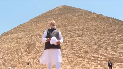 pm modi at egypt narendra modi visits paramid of giza in cairo 