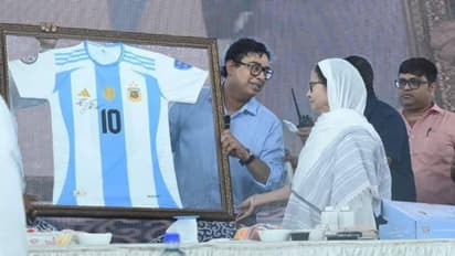 Mamata Banerjee with Messi Jersey